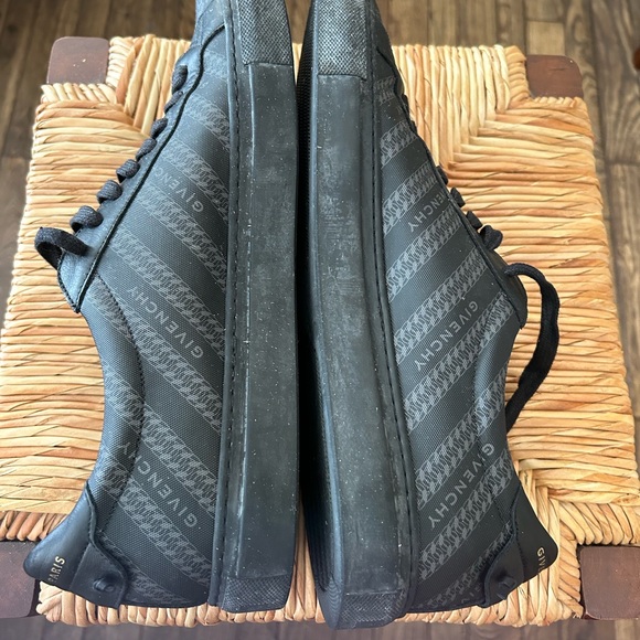 GIVENCHY PARIS MENS BLACK SNEAKER SIZE 12 - Picture 2 of 11